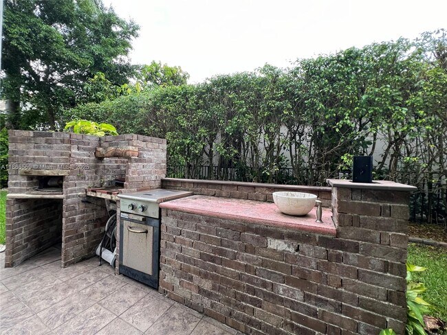 Building Photo - 7961 SW 195th Terrace