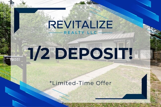 Primary Photo - HALF-OFF DEPOSIT SPECIAL! Furnished 2 Bedr...
