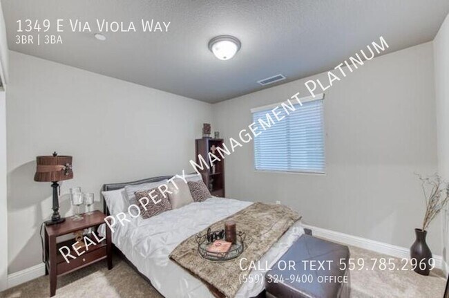Building Photo - 1349 E Via Viola Way