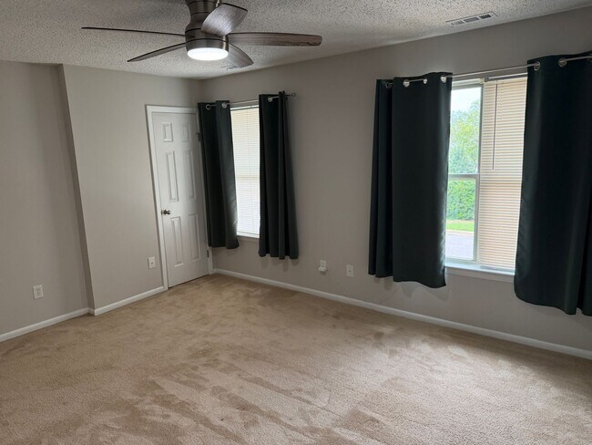 Building Photo - 775 Hecate Dr