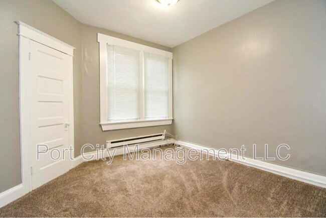 Building Photo - 5 S Wickham Rd