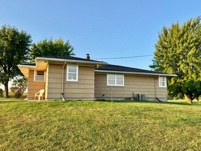 Building Photo - 3 bedroom Home, Buchanan, Country Setting