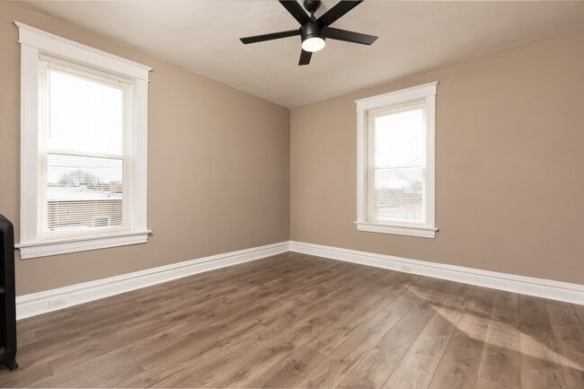 Building Photo - 4914 Loughborough Ave