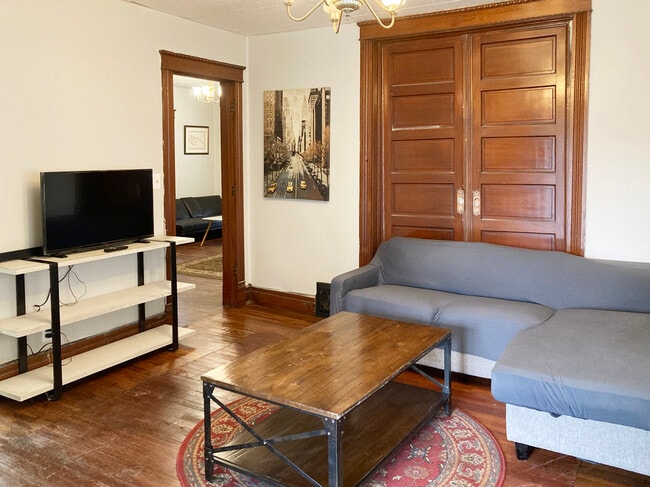 Building Photo - 179 West End Ave