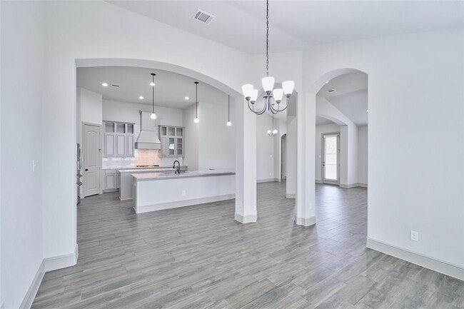 Building Photo - 22348 Misty Woods Ln
