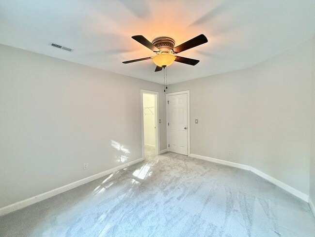 Building Photo - 9412 Springdale Dr