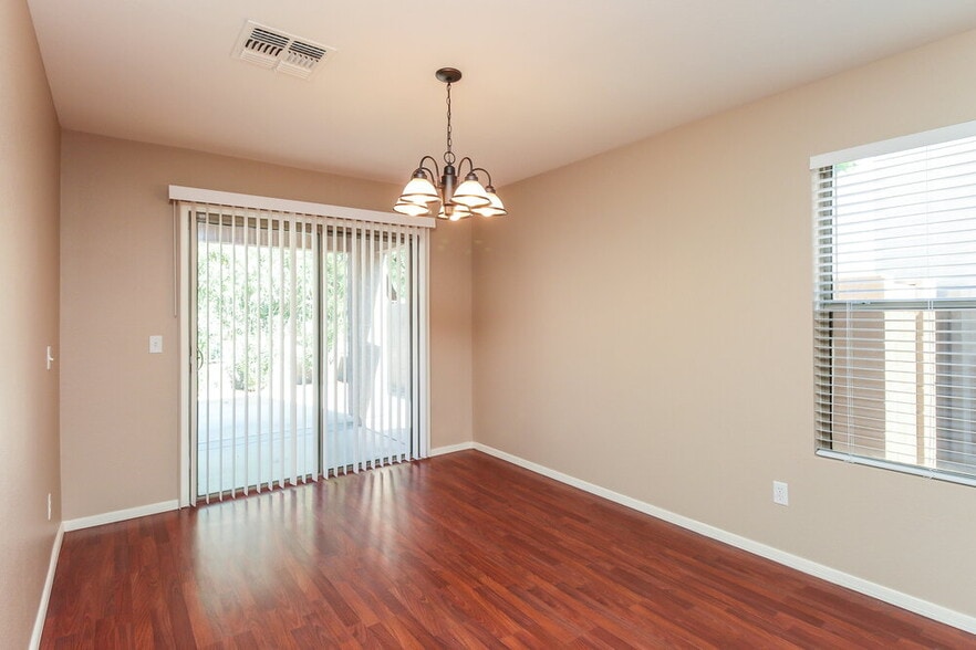 Building Photo - 3121 S Mandy