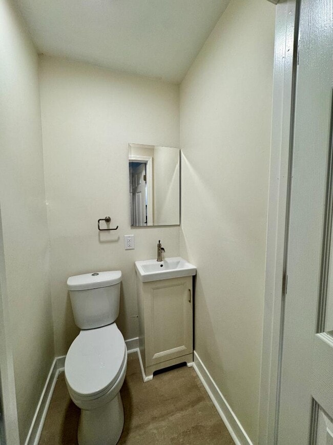 Building Photo - 620 Kirkwood Ave