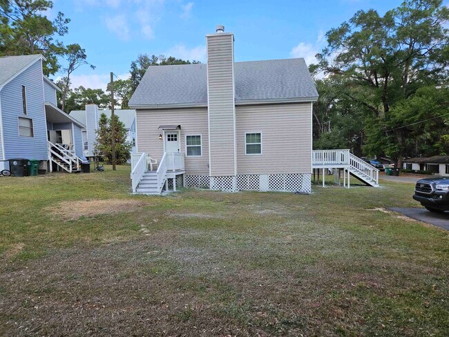 Building Photo - 5956 Blountstown Hwy