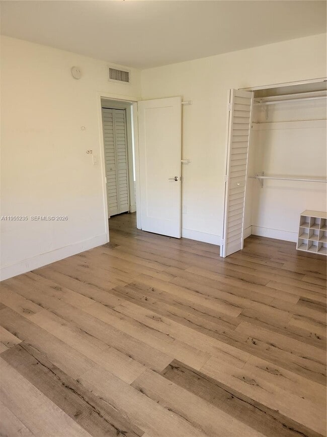 Building Photo - 5112 NW 79th Ave