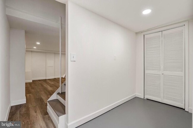 Building Photo - 1222 Oronoco St