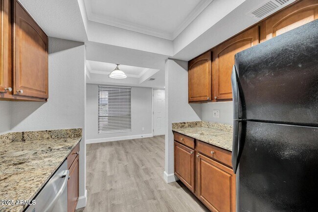 Building Photo - 3405 W Danbury Dr