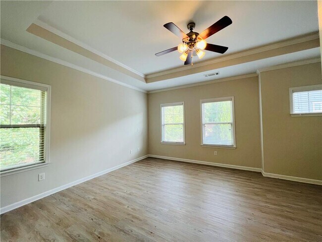 Building Photo - 2647 Portbury Place Northeast