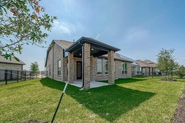 Building Photo - 2040 Terra Rose Dr