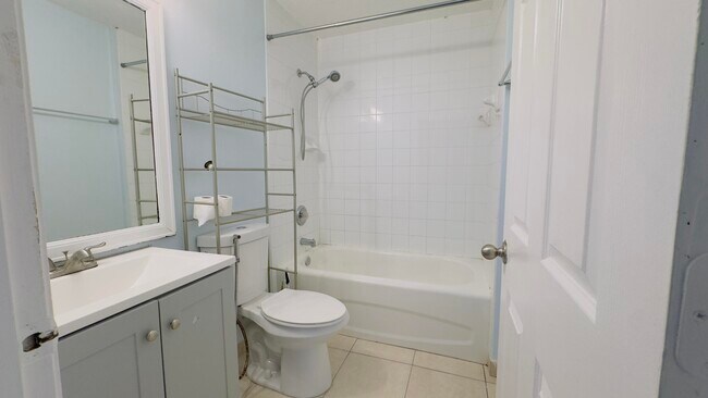 Building Photo - 3481 Briar Bay Blvd