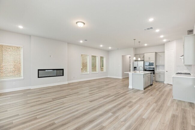 Building Photo - 7013 Sunset Blvd