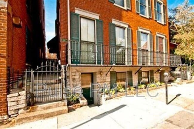 Building Photo - 112 E 5th St