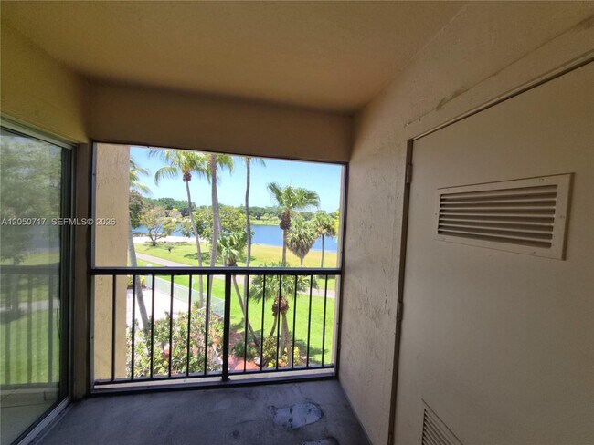 Building Photo - 15320 SW 106th Terrace