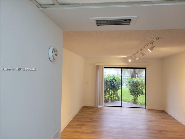 Building Photo - 8290 Lake Dr