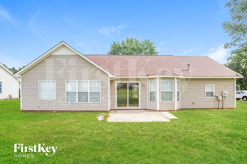 Building Photo - 4685 Falcon Chase Dr SW