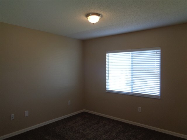 Building Photo - 12613 Longcrest Dr