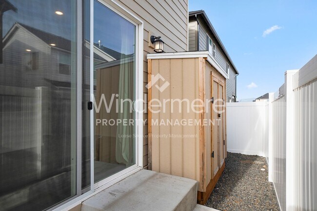 Building Photo - * COMING SOON 09/09/2025* LIberty Lake 4 b...