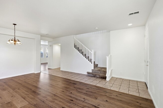 Building Photo - Seaview Ranch Neighborhood!