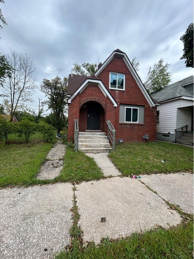 Building Photo - 8109 Woodlawn Ave