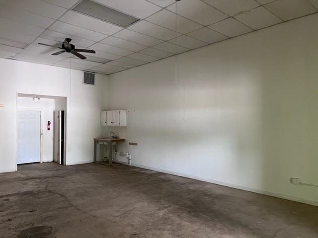 Building Photo - 521 S Access Rd