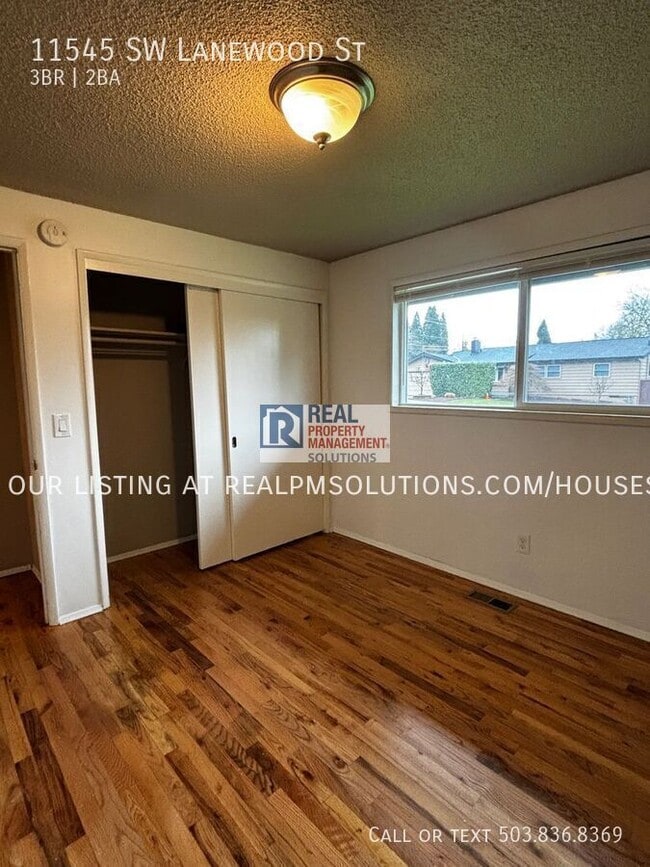 Building Photo - 11545 SW Lanewood St