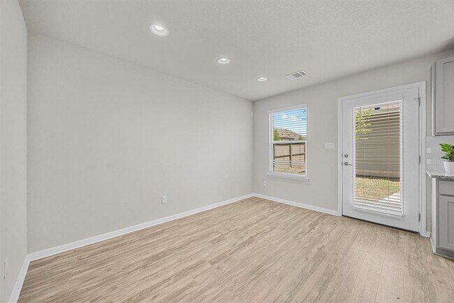 Building Photo - 17917 Malnati Dr
