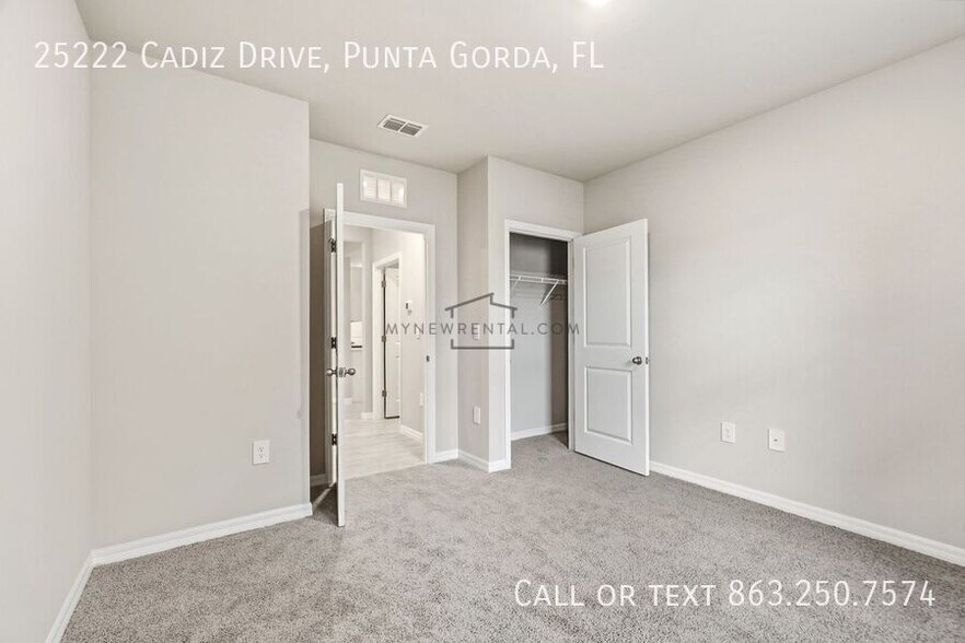 Building Photo - 25222 Cadiz Dr