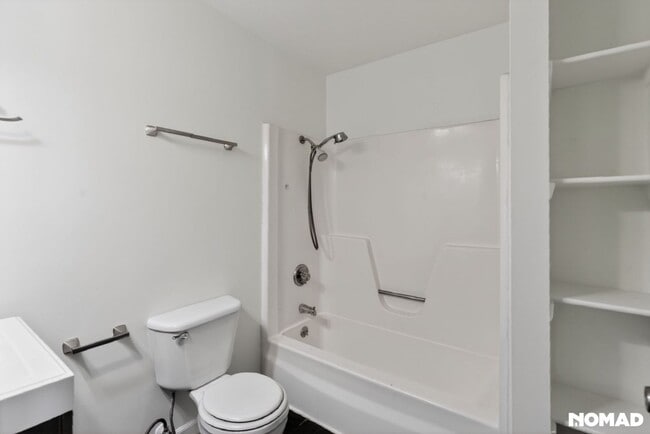 Building Photo - Charming 2BR 4plex in Albuquerque