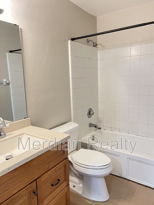 Building Photo - 7222 SW 45th Pl