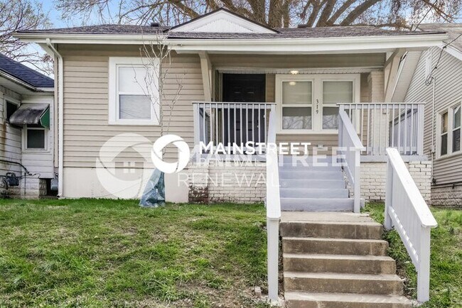 Primary Photo - 3 Bedroom Pet-Friendly Home in Louisville,...