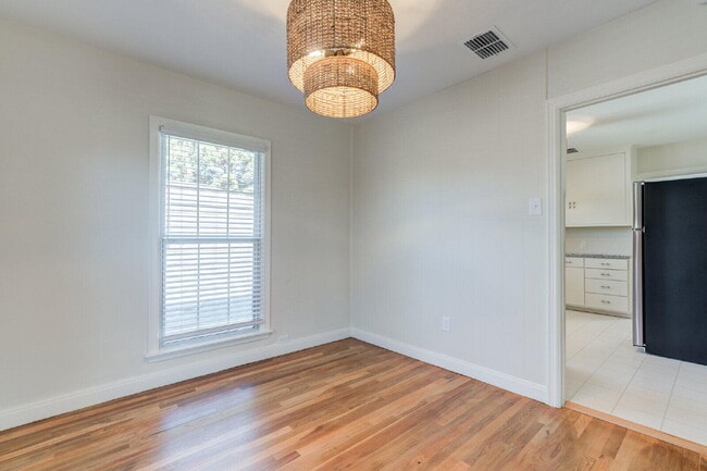 Building Photo - 2710 27th St