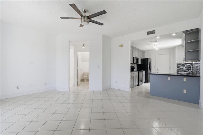 Building Photo - 3422 NW 110th Way