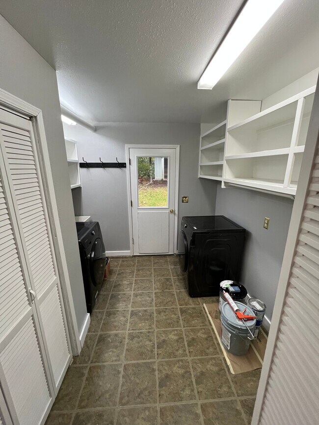 Laundry room / Pantry - 9635 NW Skyline Blvd