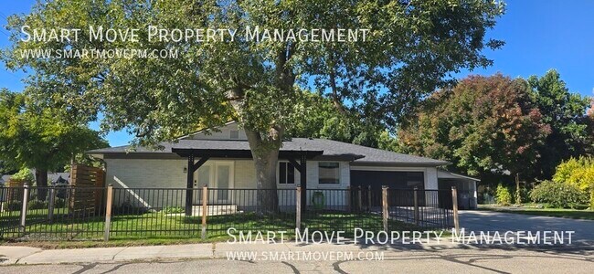 Building Photo - 4298 Catalpa-