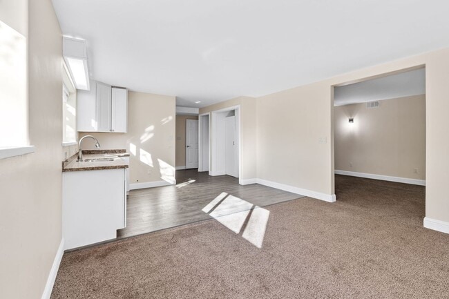 Building Photo - 1543 Estee Ave