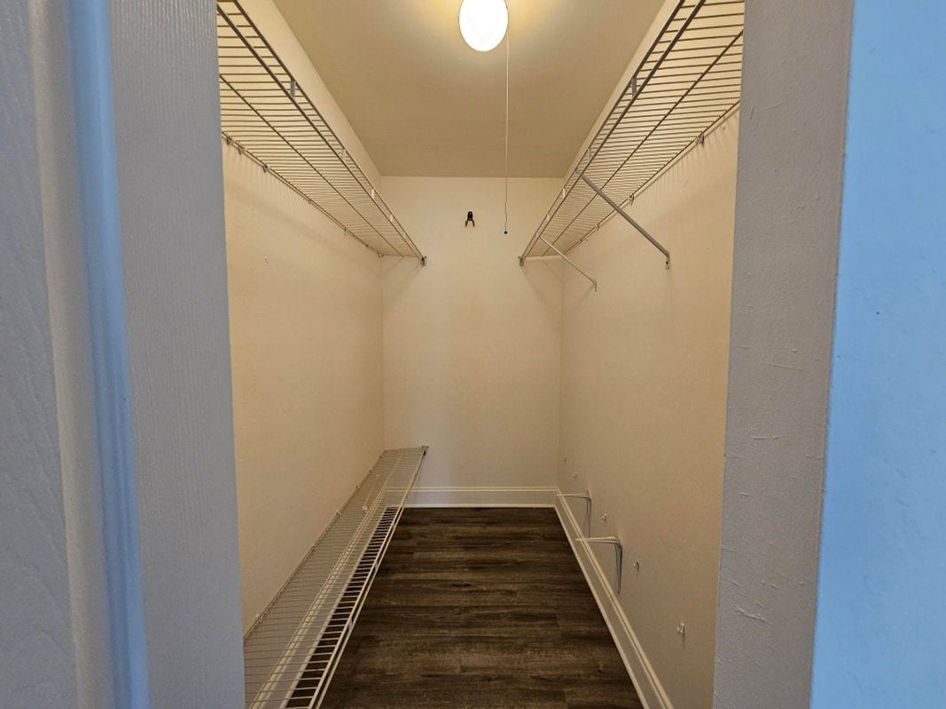 Building Photo - 120 Sparrow Dr