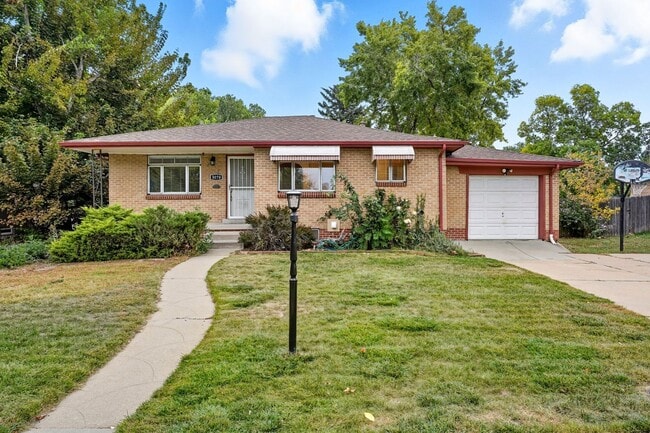 Primary Photo - 3070 Reed St