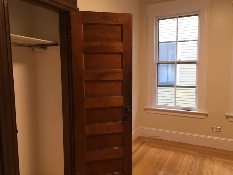 Building Photo - 56 Canner St