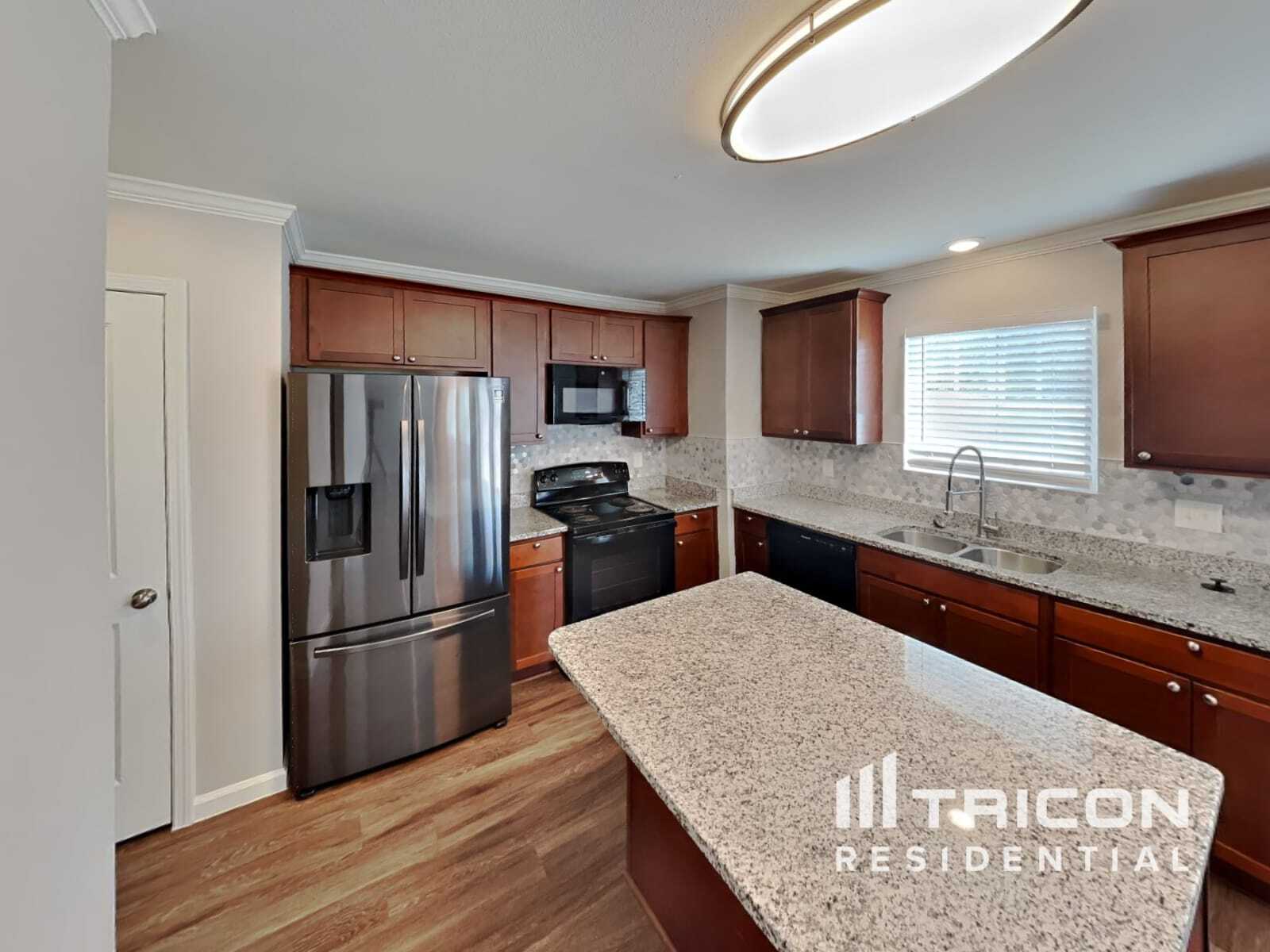Building Photo - 3079 Stauton Dr