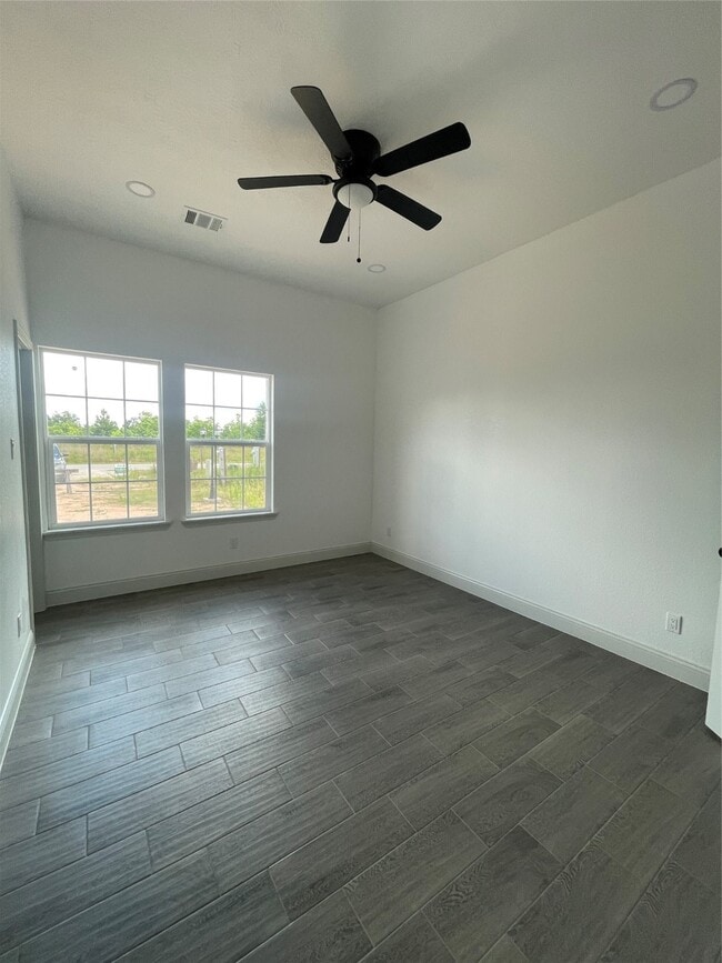 Building Photo - 1610 Rd 5729