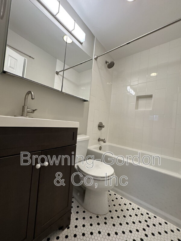 Building Photo - 5817 Carl Pl