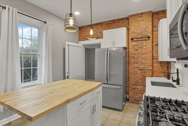 Building Photo - 101 E Moler St