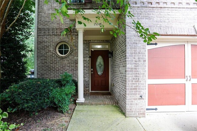 Building Photo - 7116 Blairs View Dr