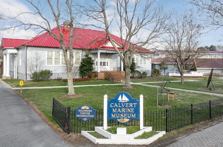 Building Photo - 23141 Foxglove Way