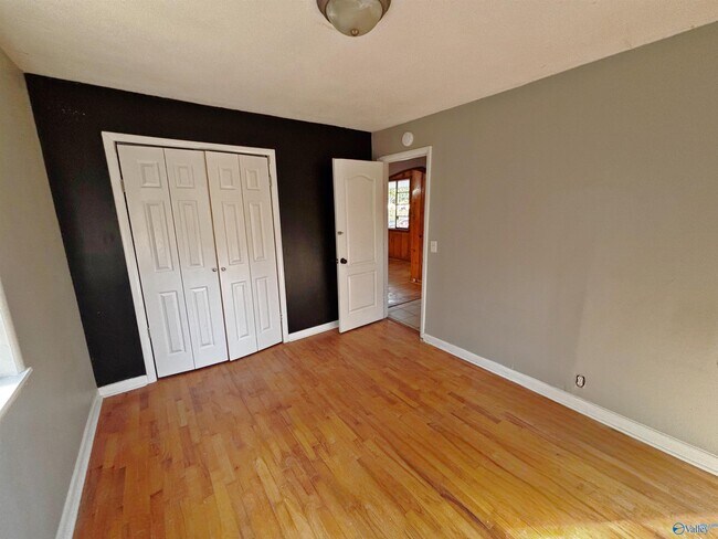 Building Photo - 45 Union Rd